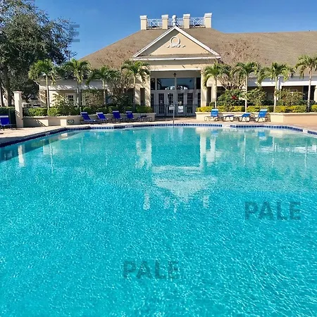 Cozy 4-Bedroom Townhome In A Vacation Resort Near Disney-Orlando